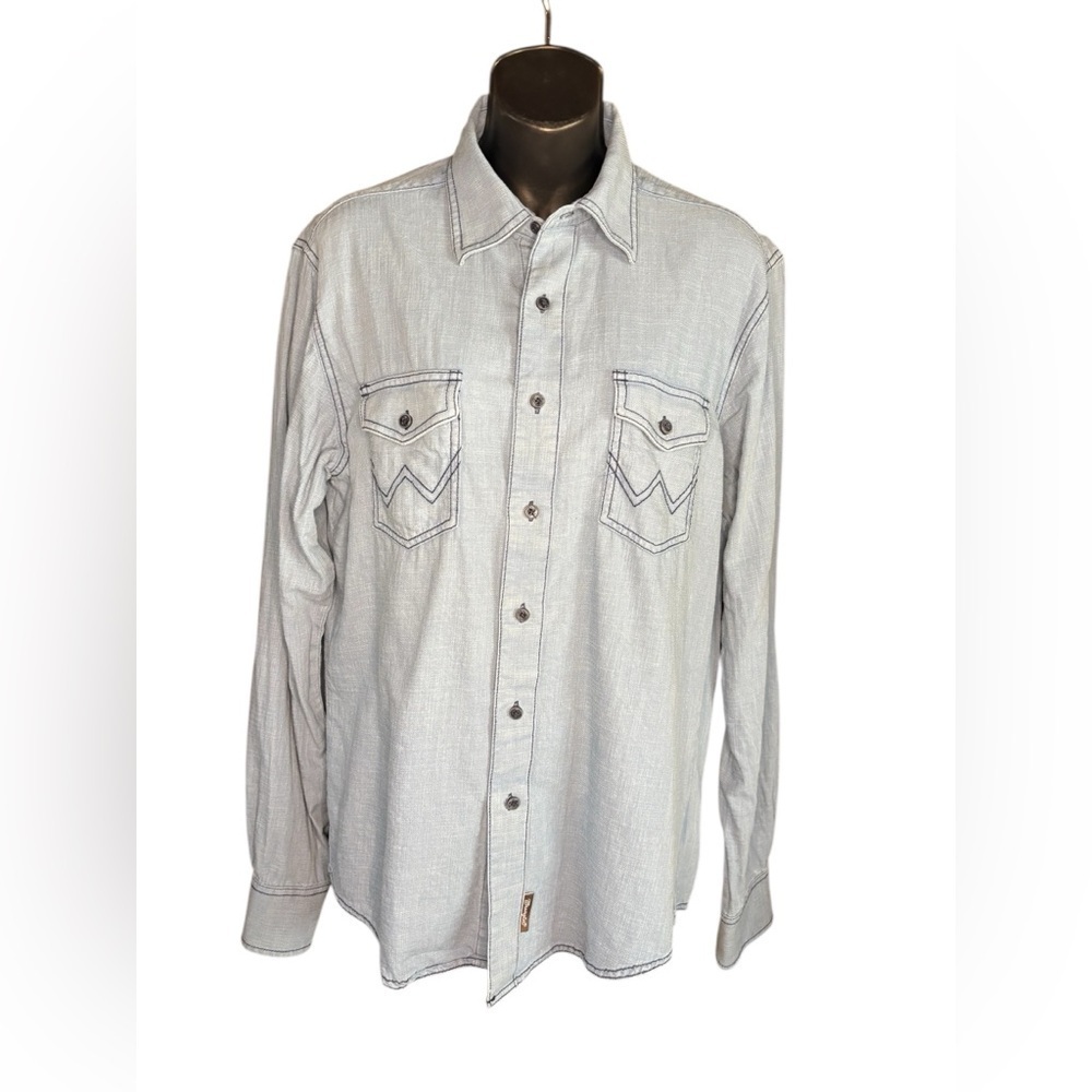 Wrangler® Retro® Long Sleeve Western Snap
Solid Dobby Shirt denim 100% cotton
